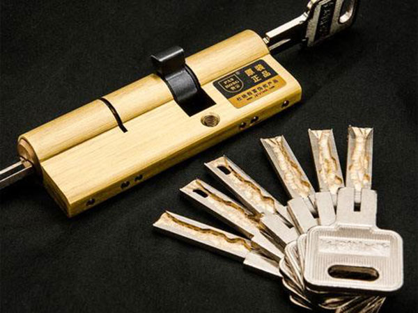 路南24小时上门开锁公司