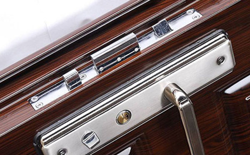 路南24小时上门开锁公司